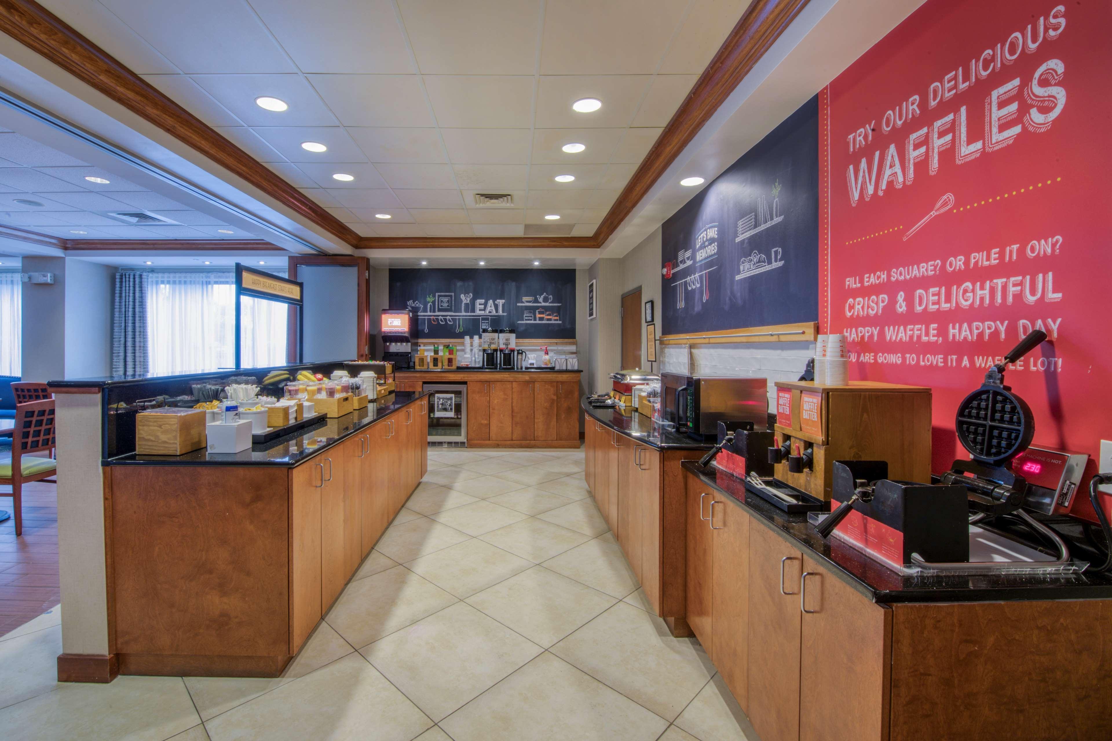 Hampton Inn Wilmington University Area Εξωτερικό φωτογραφία