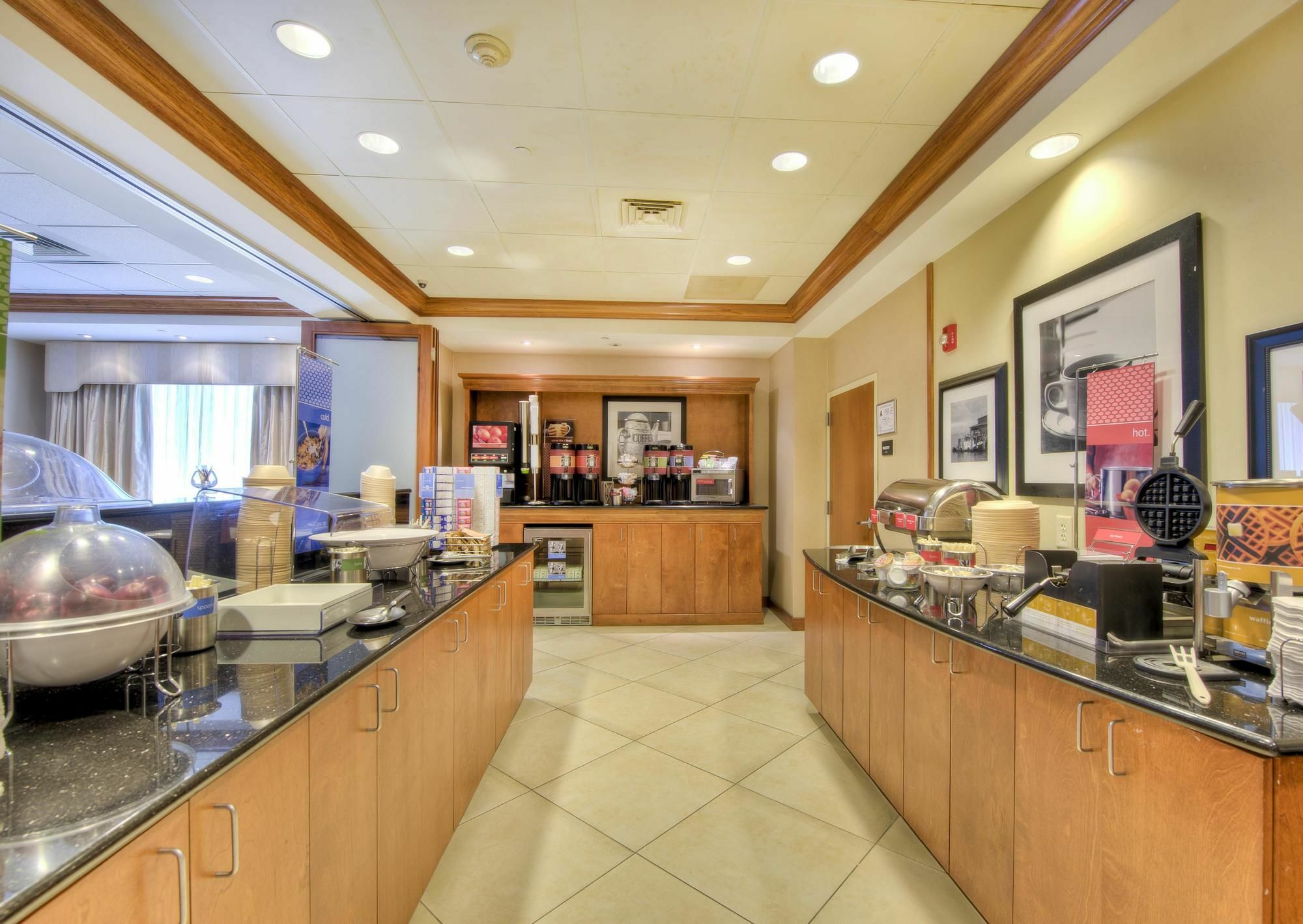 Hampton Inn Wilmington University Area Εξωτερικό φωτογραφία